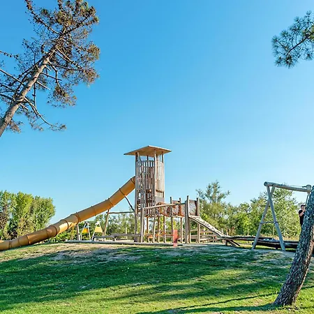 V4 Zona Albarella Island