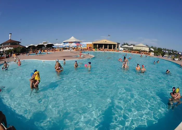 V4 Zona بيت للعطل *